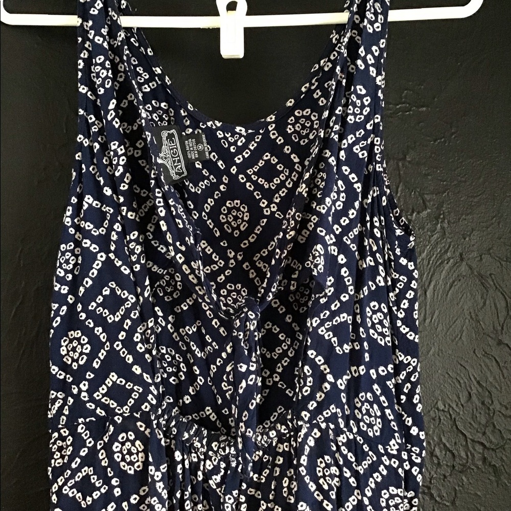 Cute romper! - Picture 3 of 4
